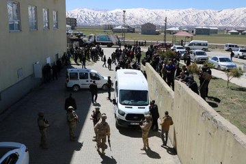 Son dakika haber... ARAÇ ÇARPAN MOTOSİKLETİN SÜRÜCÜSÜ ÖLDÜ, ARKADAŞI AĞIR YARALI