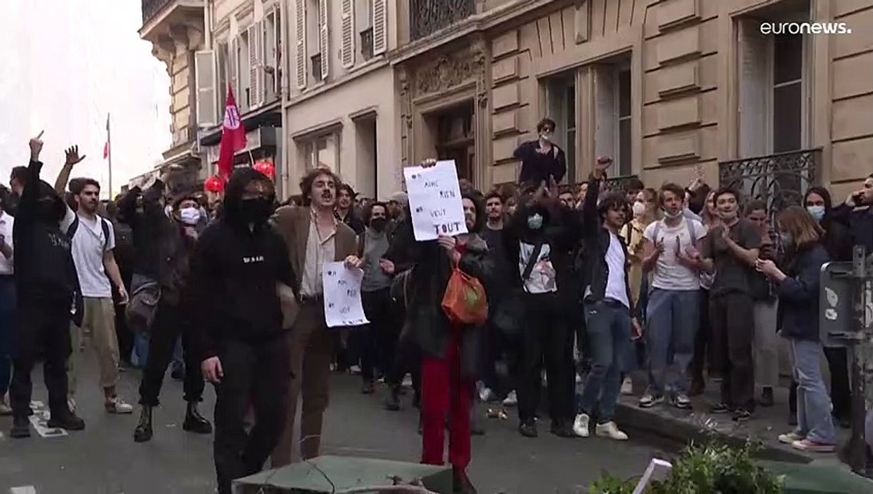 Clash der Generationen? Protest in Paris: 'Weder Macron noch Le Pen'