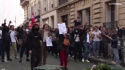 Clash der Generationen? Protest in Paris: "Weder Macron noch Le Pen"