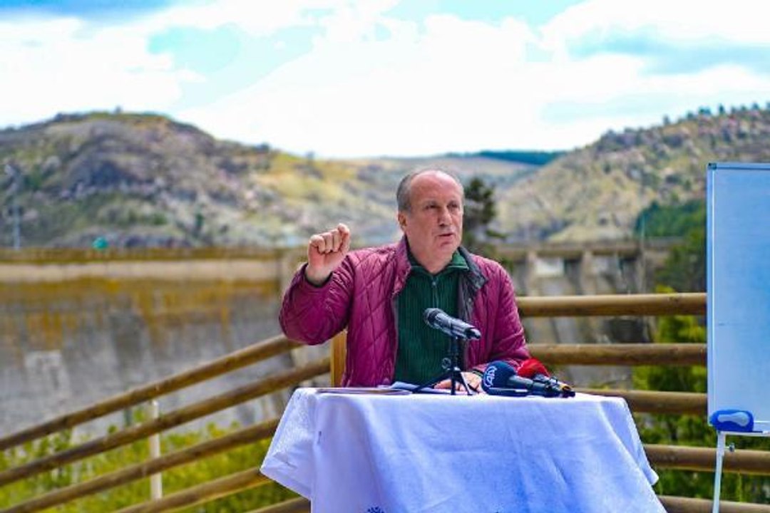 Muharrem İnce Kimde toplanıyorlarsa birer çeyrek altın versinler+