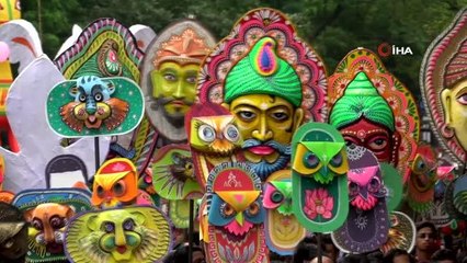 Bangladeş'te 'Bengal yeni yıl' kutlamaları gerçekleştirildi