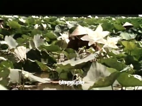 Trois saisons Bande-annonce (2) VO