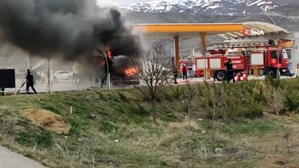 Akaryakıt istasyonunda korku dolu anlar! Alev alev yandı