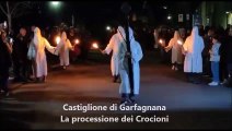 Castiglione di Garfagnana, la suggestiva processione dei Crocioni