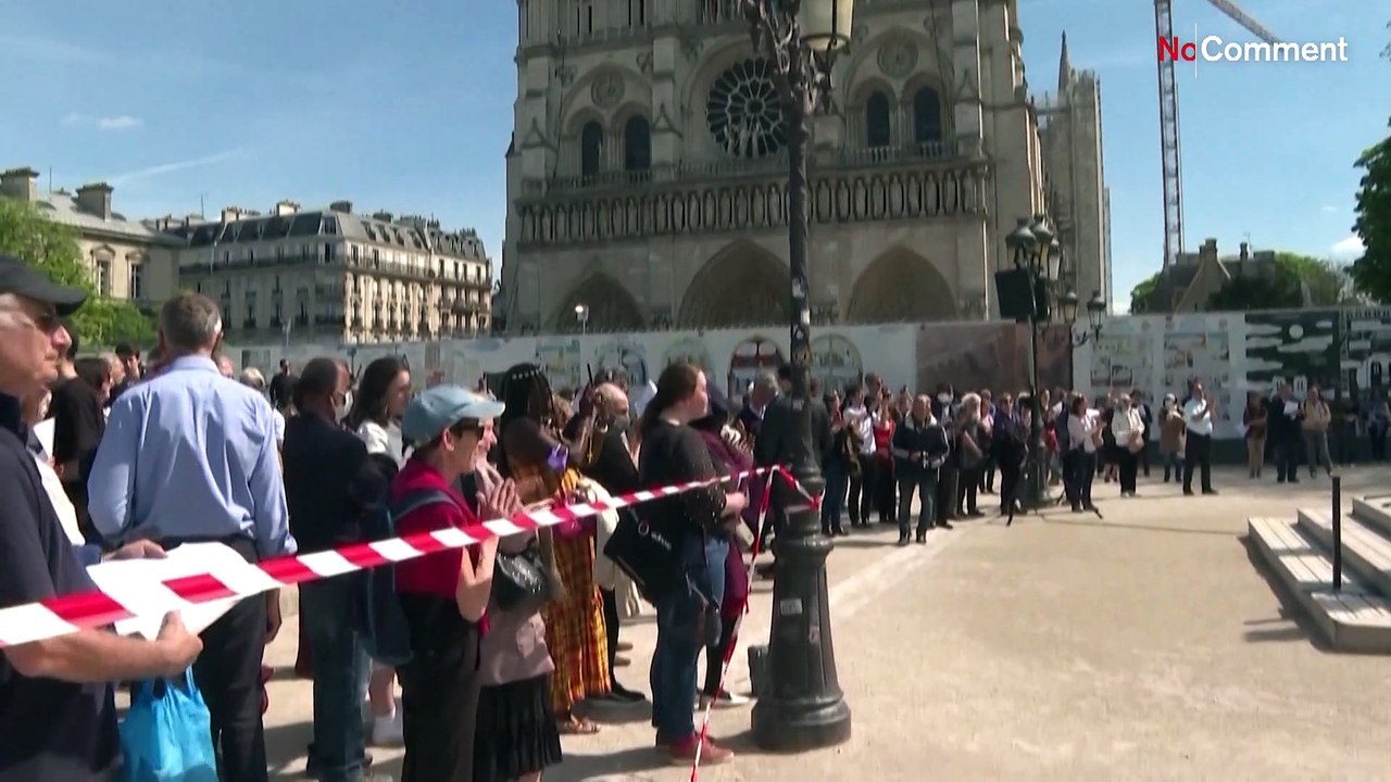 Les Catholiques célèbrent le Vendredi saint