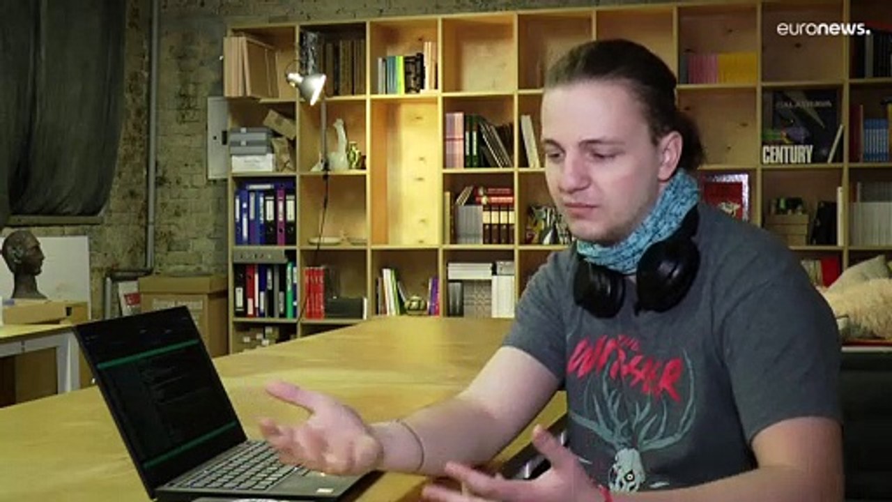 Cyberfront gegen die 'Kriegsmaschine' - Auch Laien mischen mit