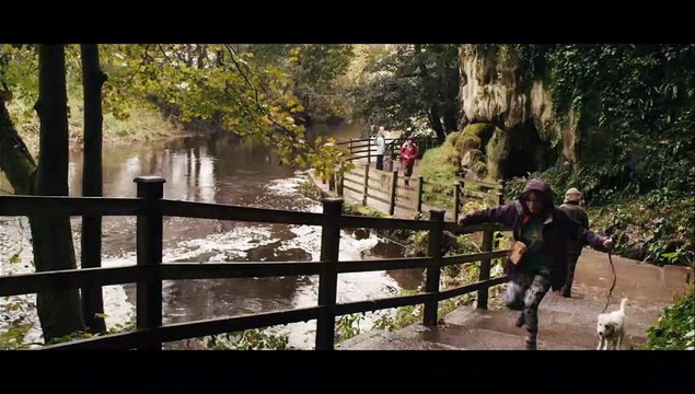 Touristes Bande-annonce VO