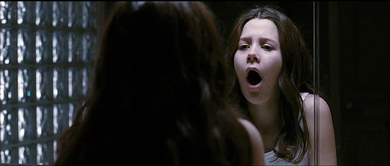 Possédée Extrait vidéo (2) VO