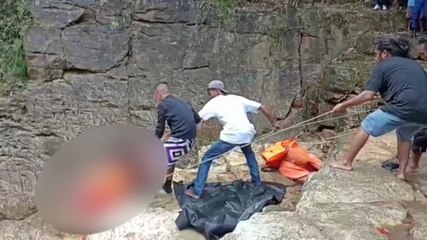 Dramatis! Wisatawan yang Jatuh di Air Terjun Cunca Wulang Berhasil Dievakuasi