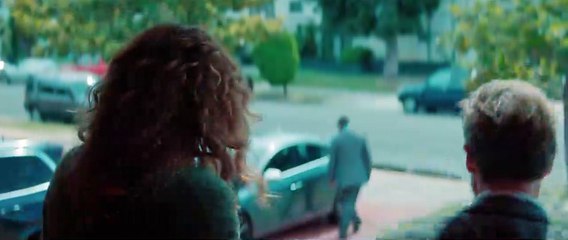 Spinning Man Bande-annonce VO