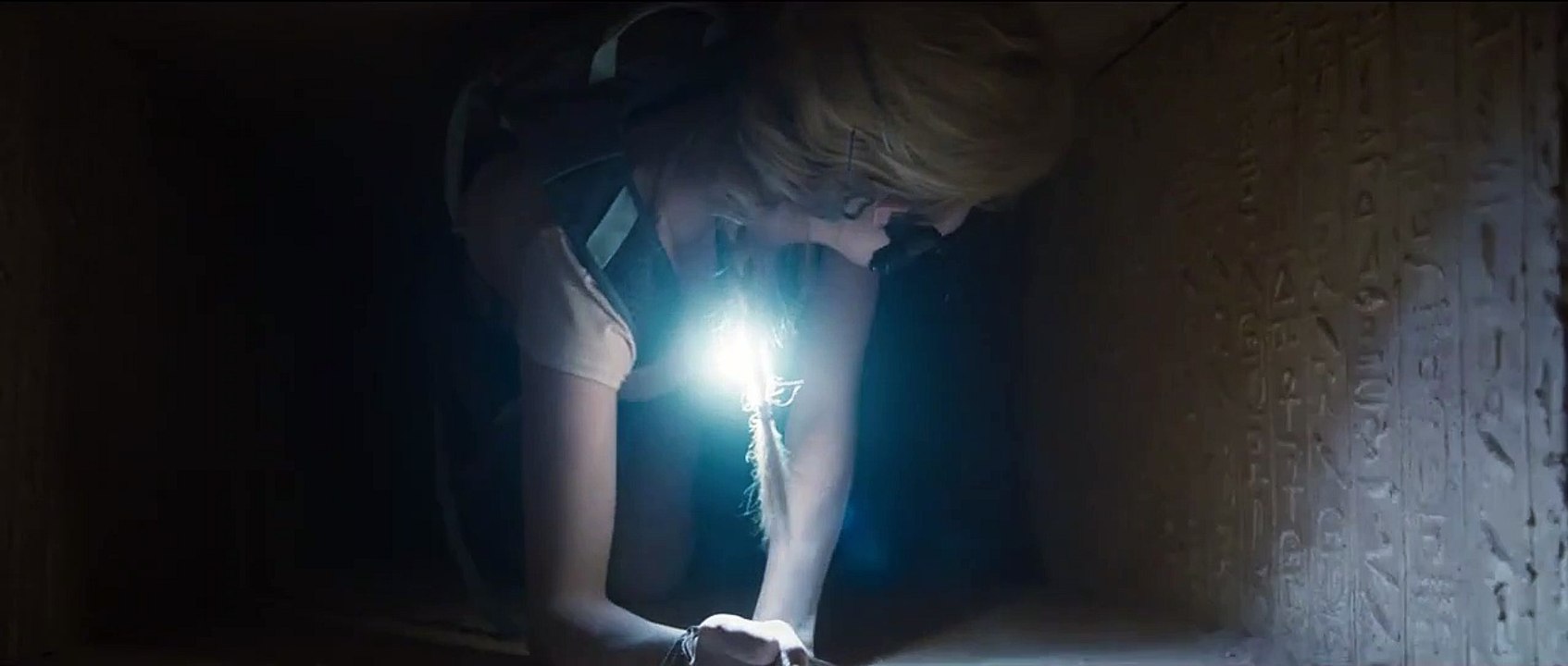 Pyramide - EXTRAIT VF "Derrière toi"