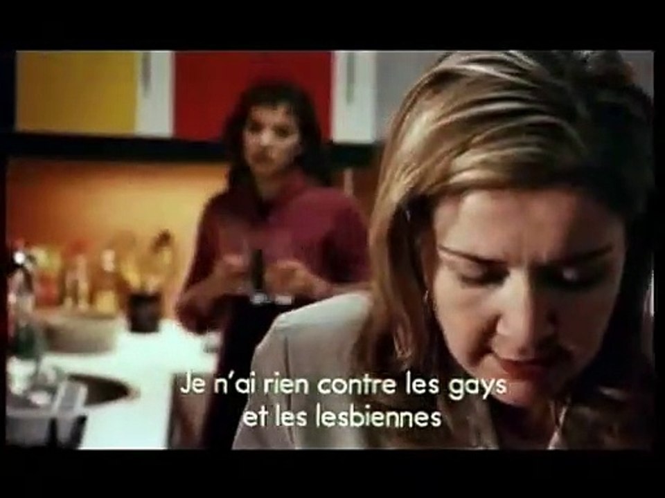 Ma mère préfère les femmes (surtout les jeunes...) Bande-annonce VO