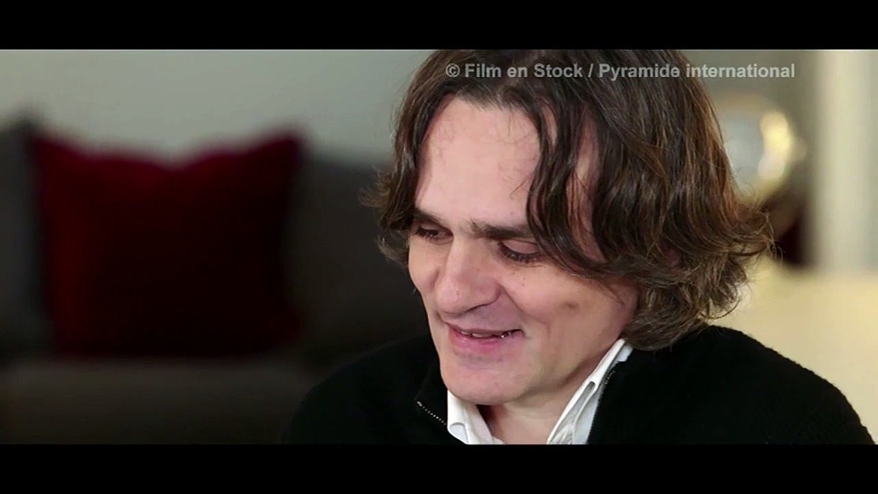 L'Humour à mort - EXTRAIT VF "Tignous et ses chansons paillardes"