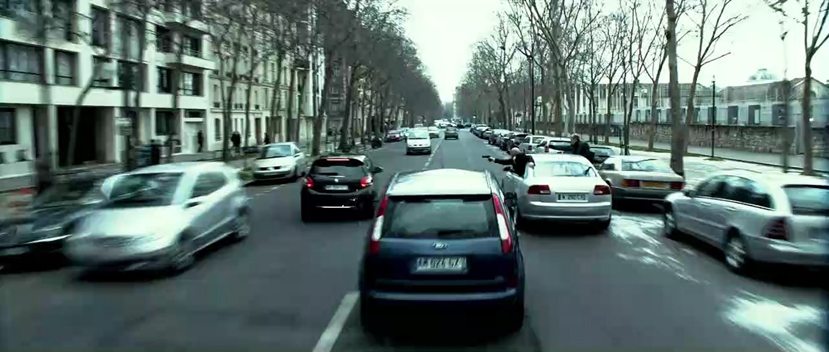 3 Days to Kill - EXTRAIT VOST "Course poursuite dans Paris"