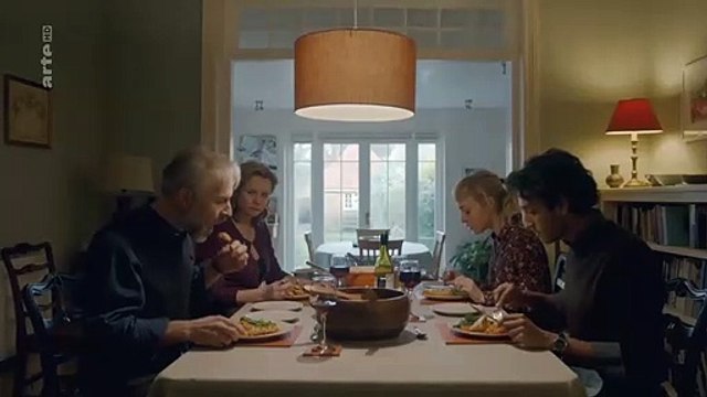 Sous influence - saison 1 Bande-annonce VO