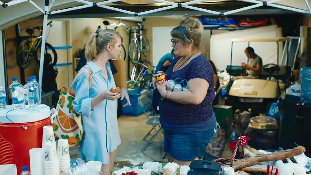 He's way more famous than you Bande-annonce VO