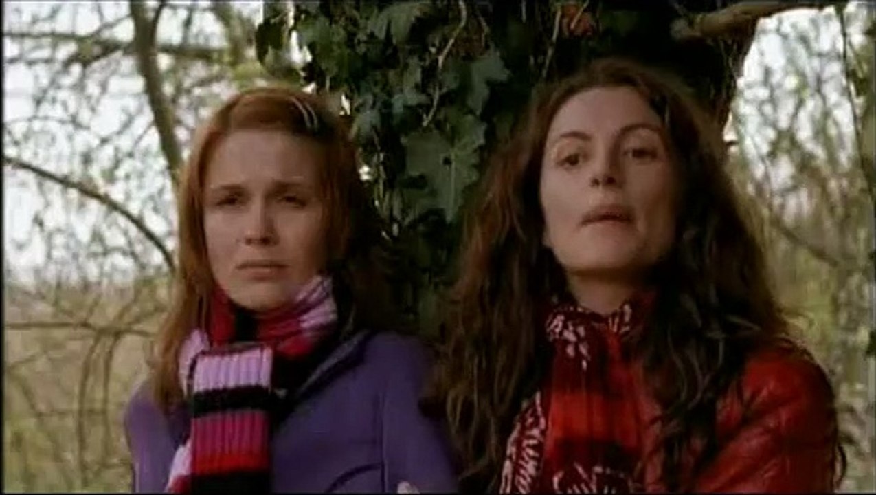 Toutes les filles sont folles Teaser VF