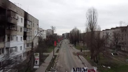 Son dakika gündem: Ukrayna'da harabeye dönen Borodyanka'da halk yemeklerini sokakta yaktıkları ateşte pişiriyor