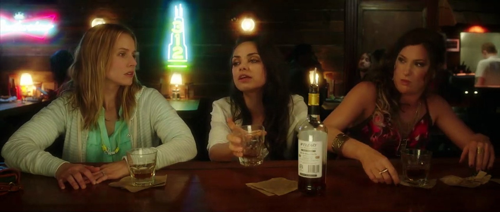 Bad Moms - EXTRAIT VF "Au bar"