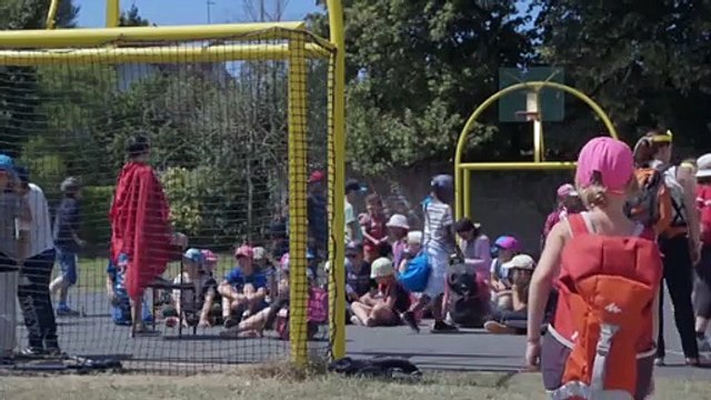 Pour quelques barres de chocolat Bande-annonce VF