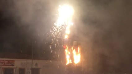 Putin arde en llamas en la tradicional quema de Judas del municipio canario de Teror