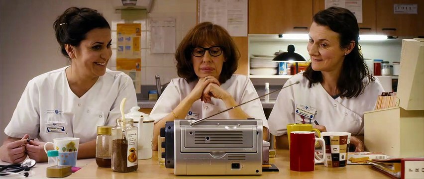 Parlez-moi de vous Teaser VF