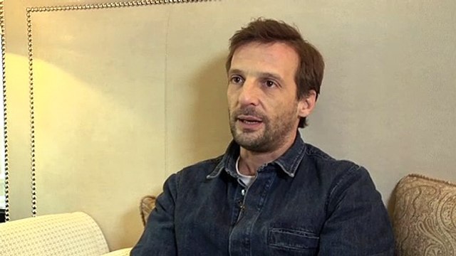 Mathieu Kassovitz parle du Bureau des Légendes , la série d'Eric Rochant