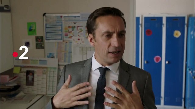 Nina - saison 5 Bande-annonce VF