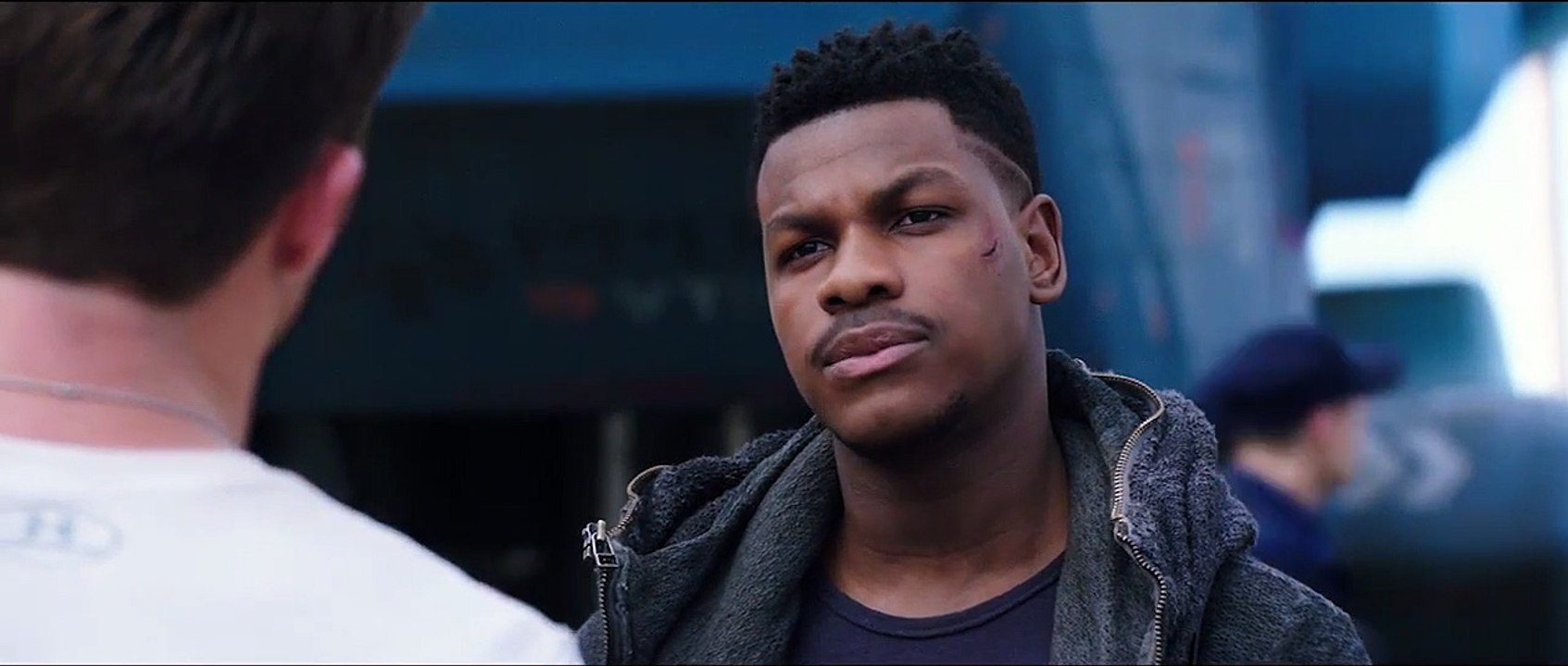 Pacific Rim Uprising EXTRAIT VF "Bienvenue Ranger Jake Pentecost"