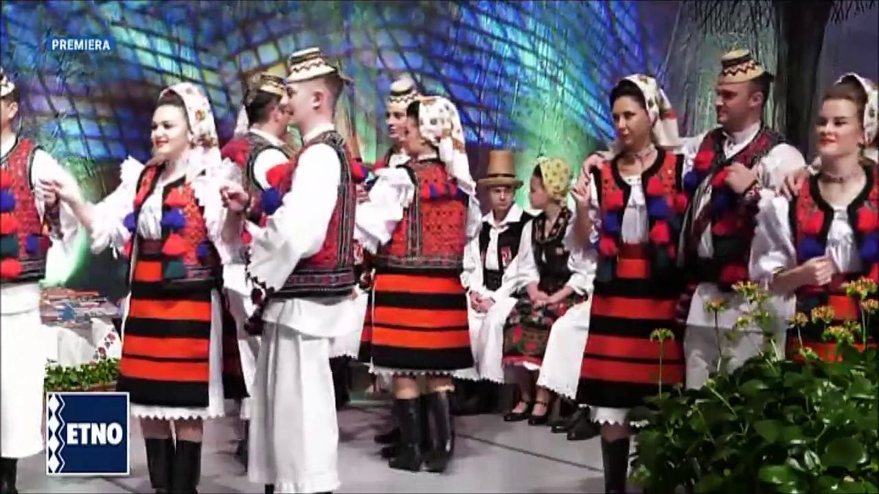 Angela Buciu - La casuta de sub coasta (Calator cu dorul - ETNO TV - 03.04.2022)