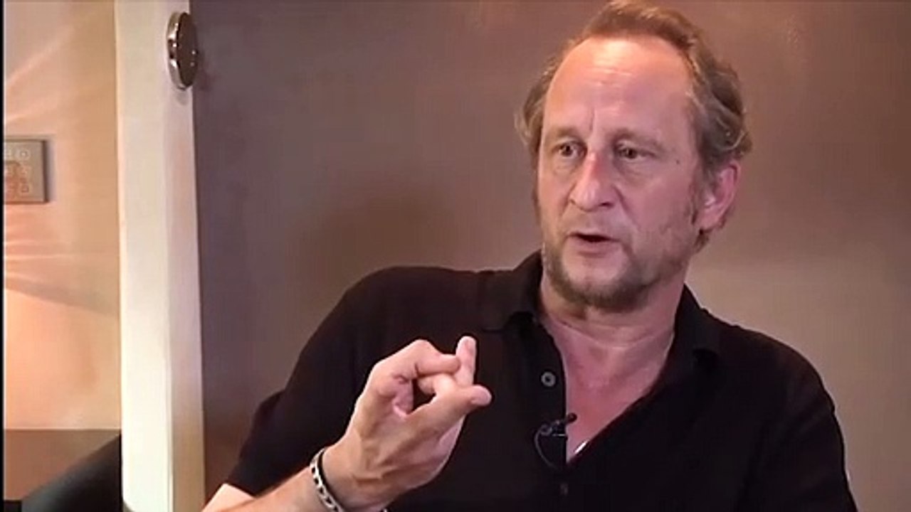 Cannes 2015 - Benoît Poelvoorde : appelez-le... Dieu !