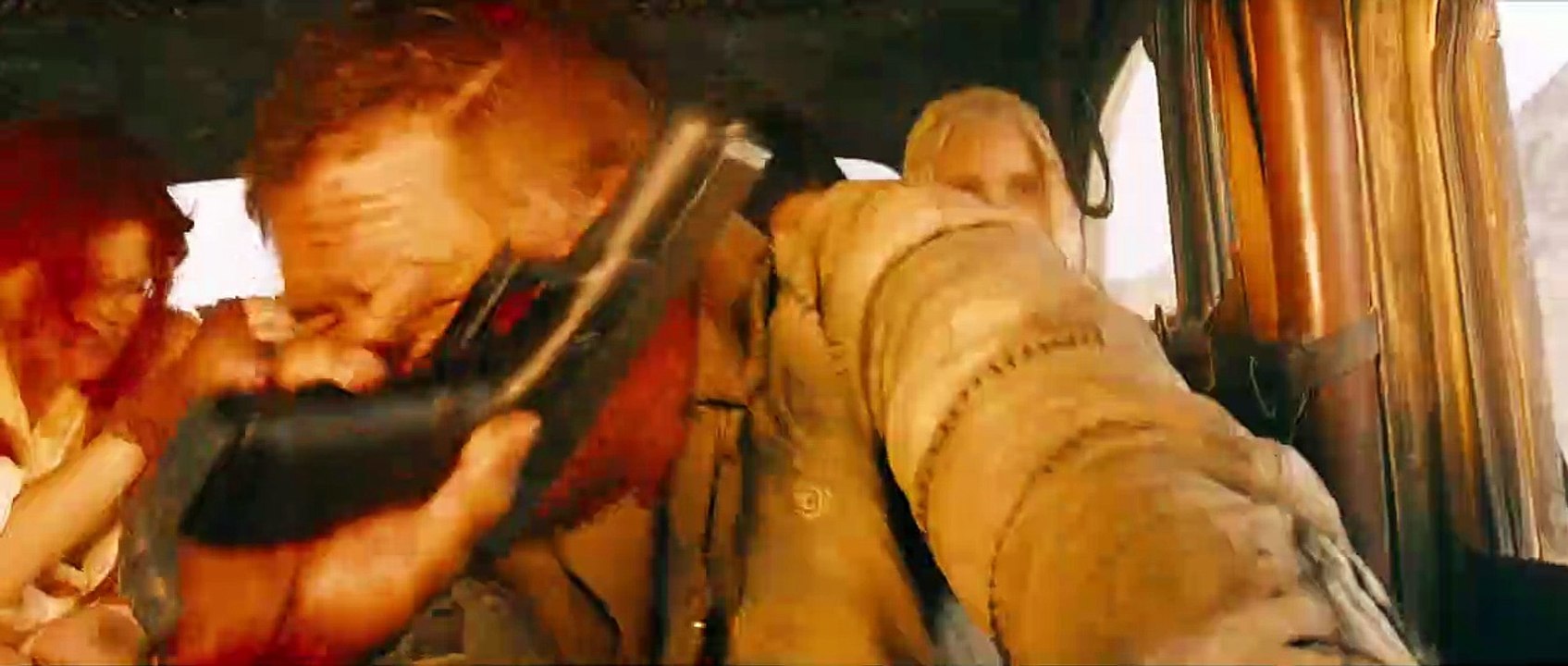 Mad Max : Fury Road - EXTRAIT 2 VOST "Poursuite"