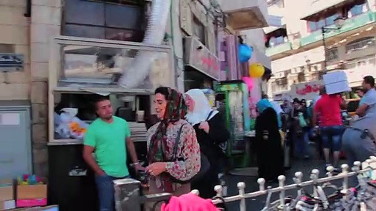 Derrière les fronts: résistances et résiliences en Palestine Bande-annonce VO