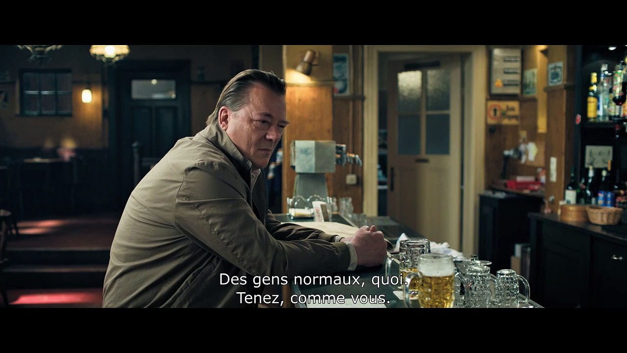 Next Door EXTRAIT VO 'Des gens corrects'