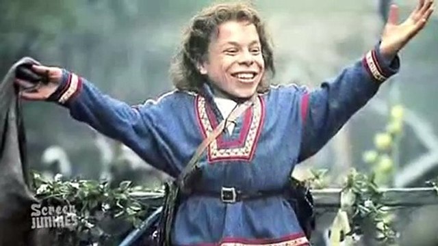 Game Of Thrones - Honest Trailer (sans spoilers)