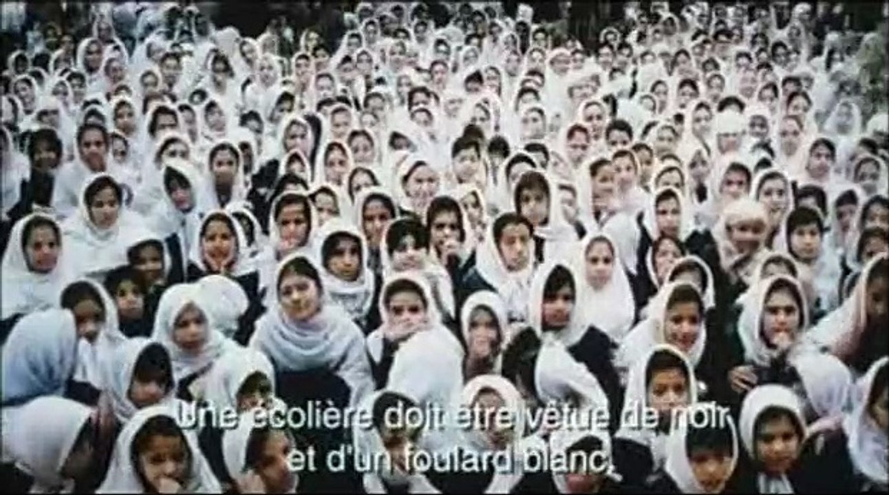 A cinq heures de l'après-midi Bande-annonce VO