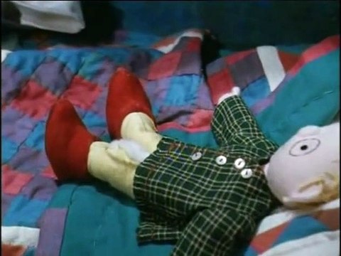 Un Crocodile dans mon jardin Extrait vidéo VF