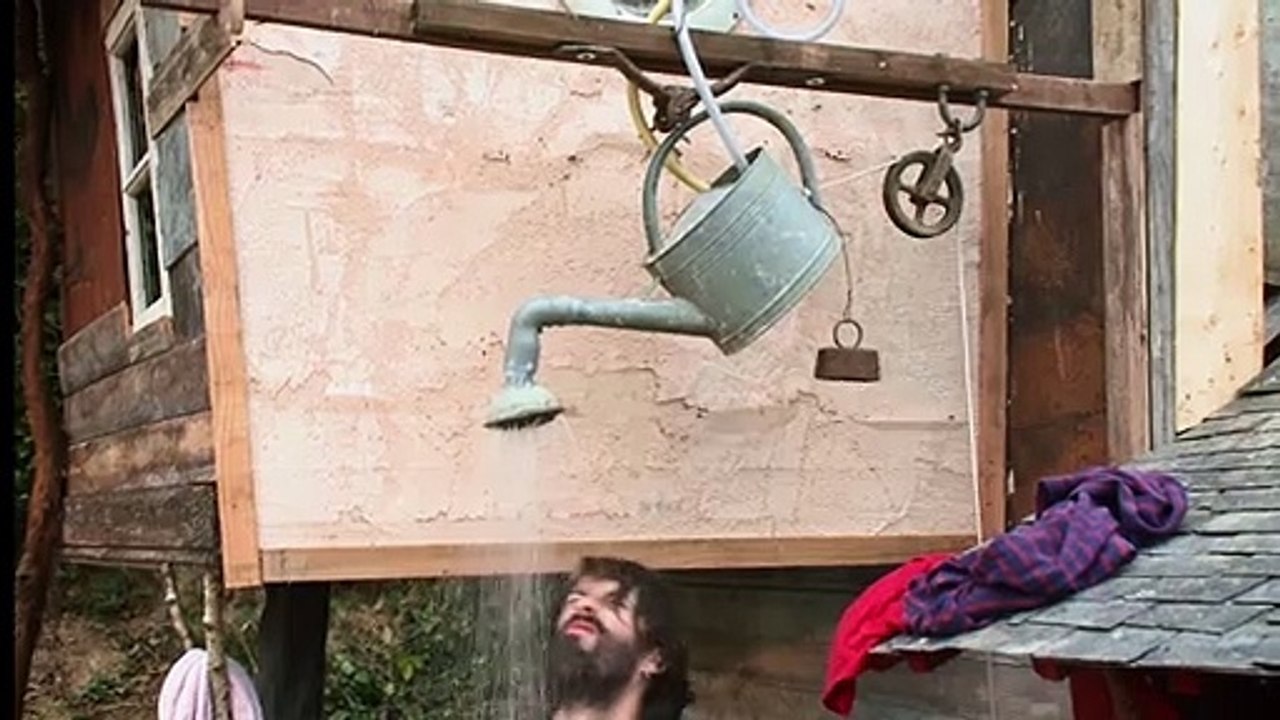 J'demande pas la lune, juste quelques étoiles - EXTRAIT "Je prends une douche monsieur"