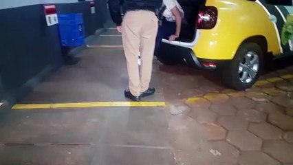 Homem estaria utilizando roupas furtadas e é denunciado por populares