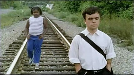 Le Chef de gare Bande-annonce VO