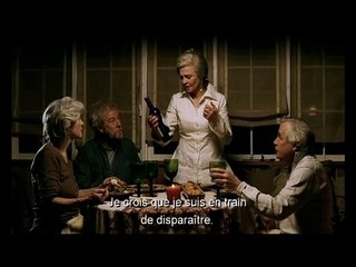 Loin d&#039;elle Bande-annonce VO