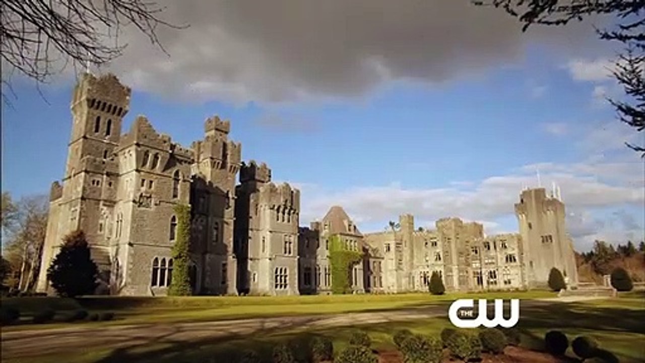 Reign : le destin d'une reine - saison 1 Bande-annonce (2) VO