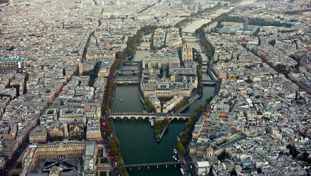 Notre-Dame brûle Teaser VF