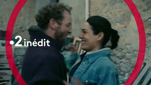 Qu'est-ce qu'elle a ma famille ? Bande-annonce VF