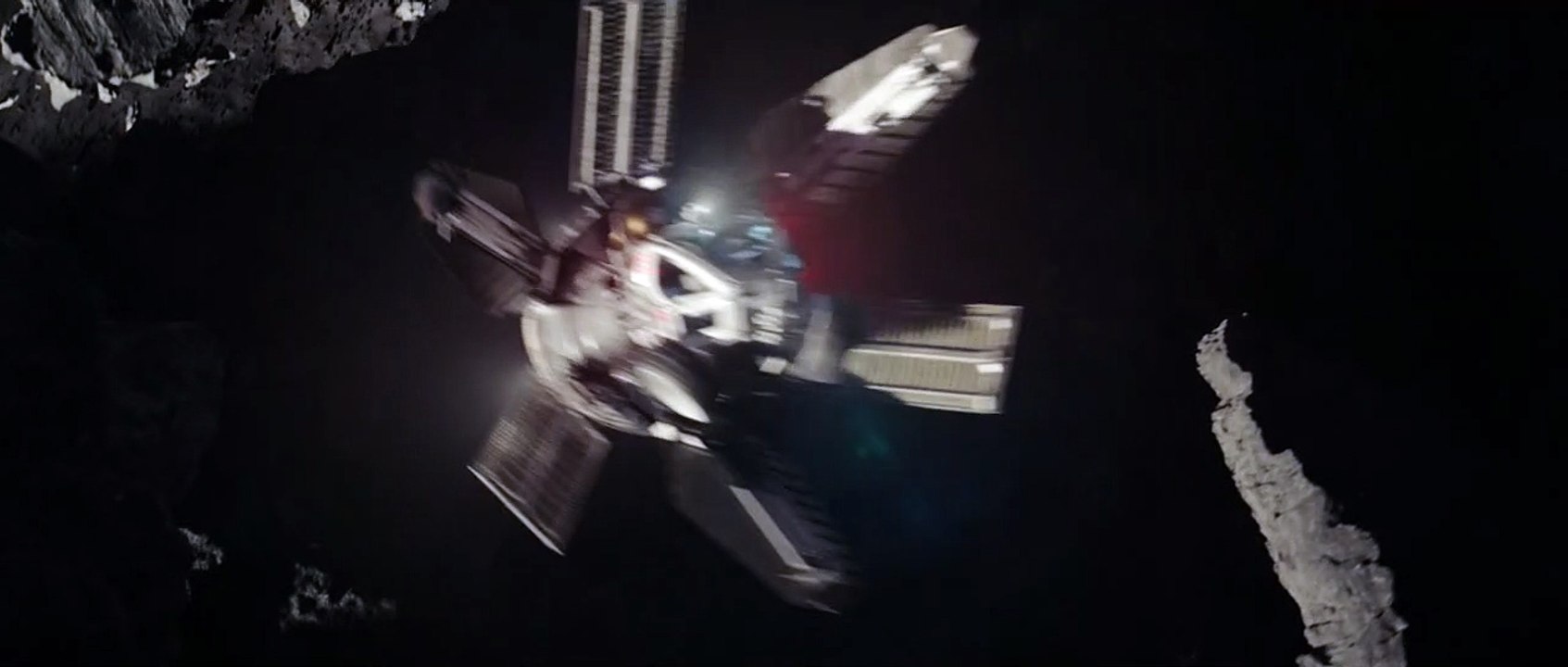 Moonfall EXTRAIT VO "À l'intérieur de la Lune"