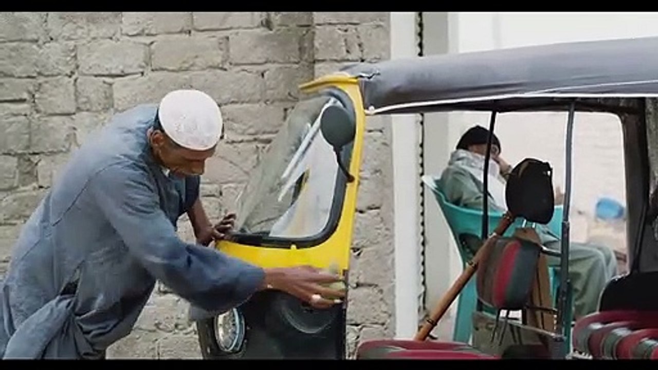 Yomeddine EXTRAIT VO "En route"
