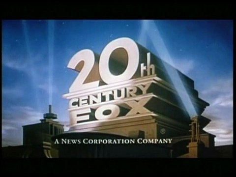 Au loin, les lumières Bande-annonce VO