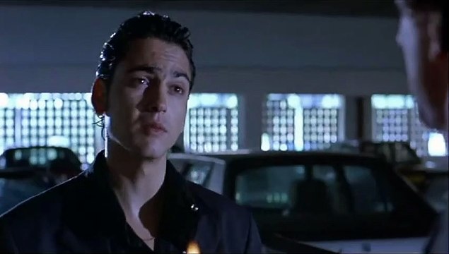 Profil bas Bande-annonce VF