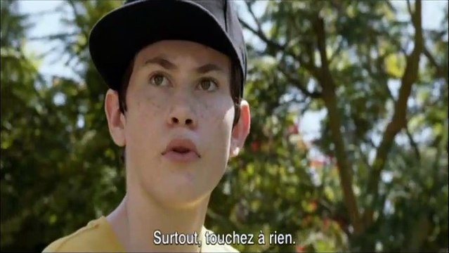 Dark Skies Extrait vidéo (2) VO