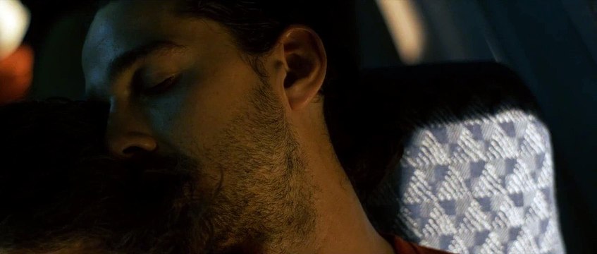 Charlie Countryman - TEASER VF Découverte d'un passager mort